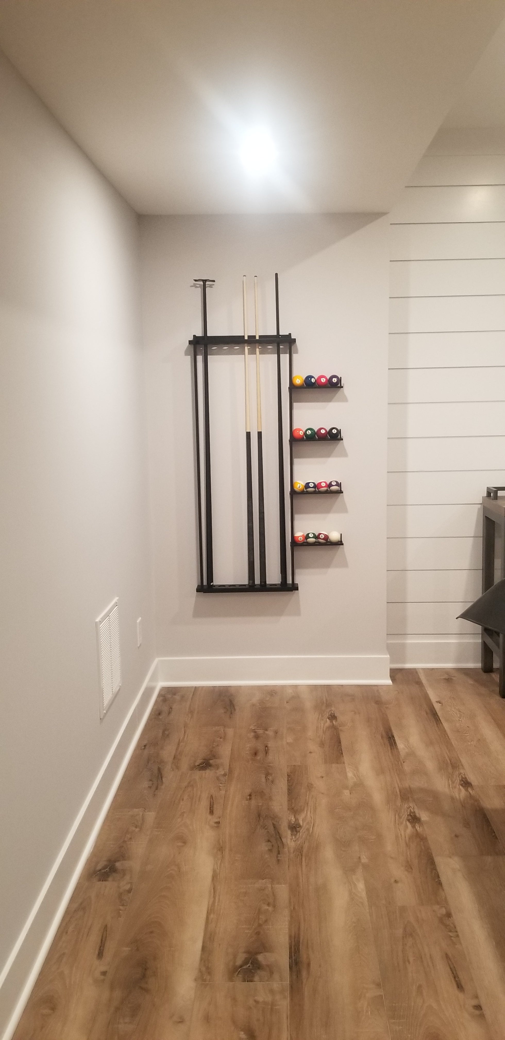 Aluminum Wall Rack #7 (squared side bars) – Blatt Billiards